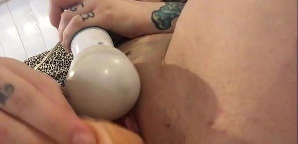  Watch me climax while my cum drips down to my asshole